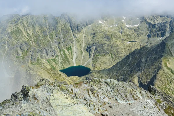 Blick vom Gipfel des Kywan-Gebirges. — Stockfoto