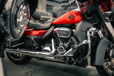 Güzel Harley Davidson motosikleti Ukrayna 'da Çılgın Hohols MFC' nin kapanış sezonunda 2021 Eylül 'ünde
