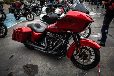 Güzel Harley Davidson motosikleti Ukrayna 'da Çılgın Hohols MFC' nin kapanış sezonunda 2021 Eylül 'ünde