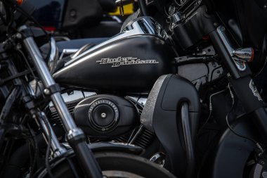 Güzel Harley Davidson motosikleti Ukrayna 'da Çılgın Hohols MFC' nin kapanış sezonunda 2021 Eylül 'ünde