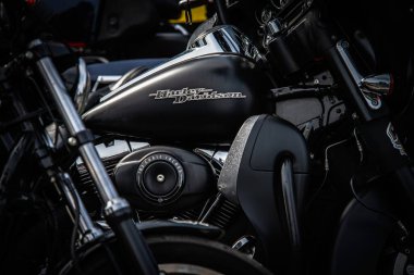 Güzel Harley Davidson motosikleti Ukrayna 'da Çılgın Hohols MFC' nin kapanış sezonunda 2021 Eylül 'ünde