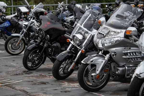 Güzel Harley Davidson motosikleti Ukrayna 'da Çılgın Hohols MFC' nin kapanış sezonunda 2021 Eylül 'ünde