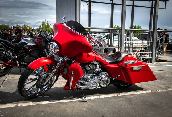 Güzel Harley Davidson motosikleti Ukrayna 'da Çılgın Hohols MFC' nin kapanış sezonunda 2021 Eylül 'ünde