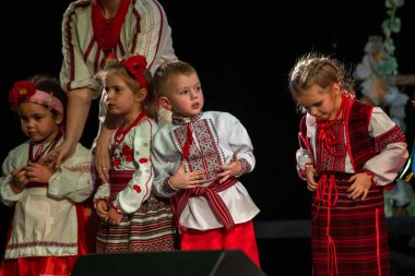 Virsky dansçıları, Ulusal Akademik Opera Kiev, Ukrayna 2018 'de Ulusal Kültür ve Sanat Akademisi' nin önde gelen kadrolarının konserlerini düzenliyor.