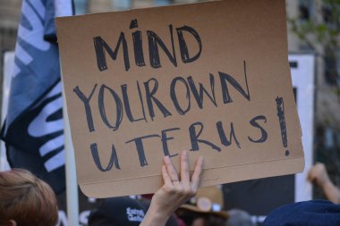 New York 'ta Kürtaj Haklarını protesto eden bir imza..