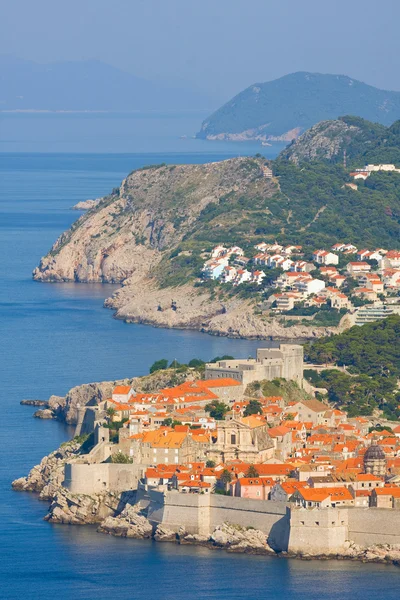 De oude stad van dubrovnik, zonsopgang, 's morgens vroeg, Kroatië — Stockfoto