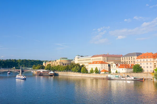 Vista de monumentos en Praga . — Foto de Stock