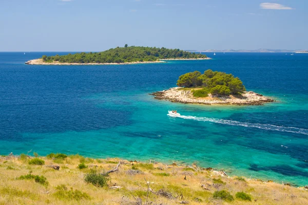 Panoramisch uitzicht op de Kroatische kust, Dalmatië — Stockfoto
