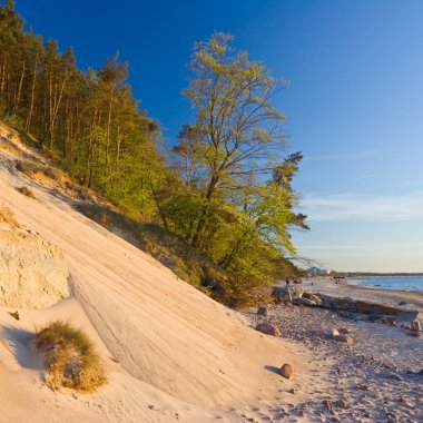 Sahilde gün batımı