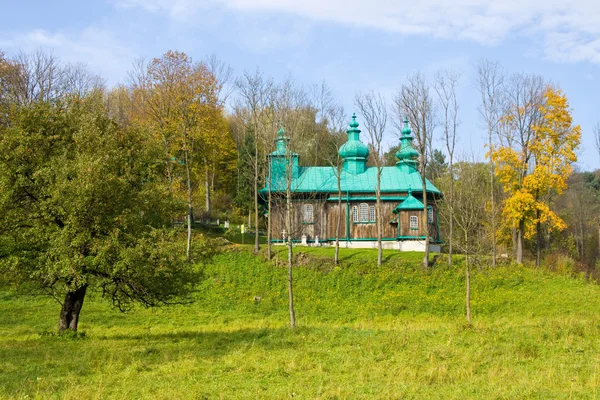 Une vieille église orthodoxe à Szczawne, Beskid Niski Mountains, Sud-Est de la Pologne . — Photo