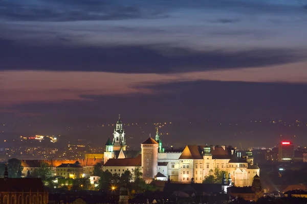 Noční scéna v Krakově, Polsko — Stock fotografie