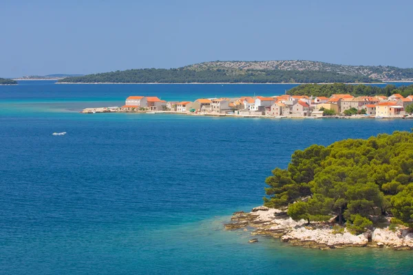 Panoramisch uitzicht op de Kroatische kust, Dalmatië — Stockfoto