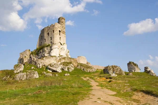 Ruínas do castelo medieval Mirow na Polônia — Fotografia de Stock