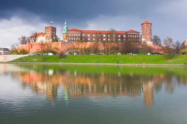Castelo real em Wawel, Cracóvia, Polónia — Fotografia de Stock