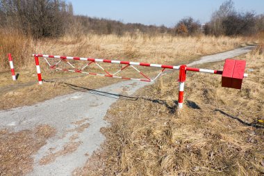 Güvenlik bariyeri