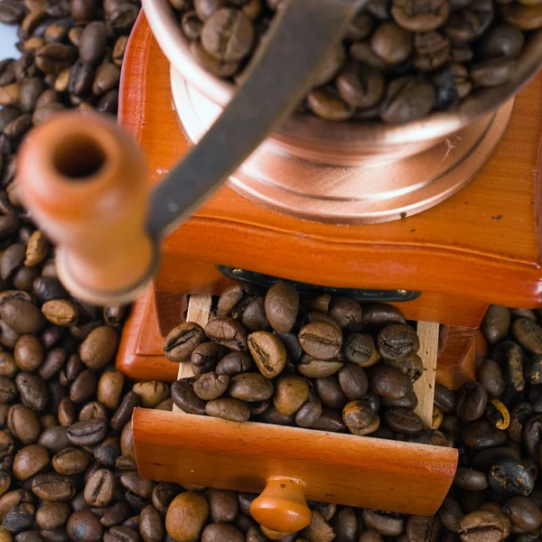 Close-up of an old-fashioned coffee grinder — Stock Photo, Image