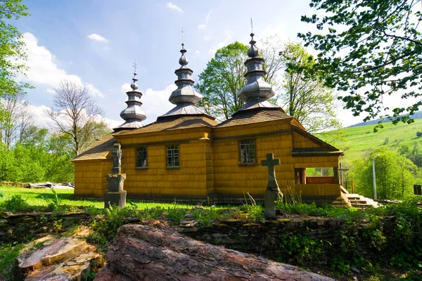 Stará pravoslavná církev v rzepedz, beskid niski hory, jihovýchodní Polsko. — Stock fotografie