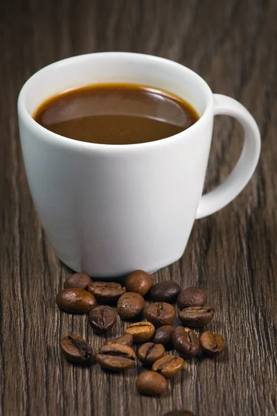 Tasse voll Kaffee — Stockfoto