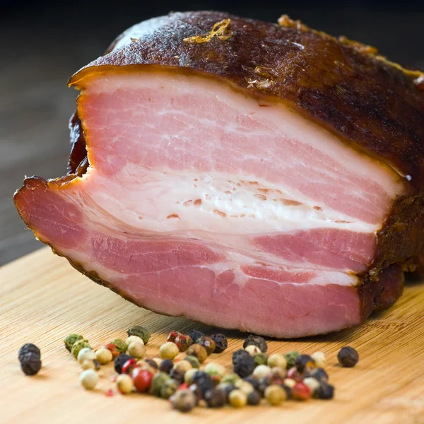Tocino envuelto cerdo con pimienta — Foto de Stock