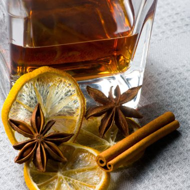 bardak Limonlu viski viski