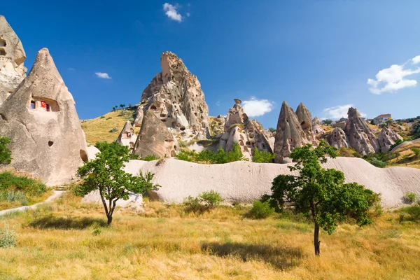 Ortahisar città grotta in Capapdocia, Turchia — Foto Stock