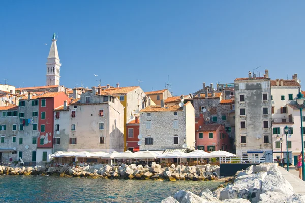 Architektura, Rovinj, Chorvatsko. turistické atrakce Istrie — Stock fotografie