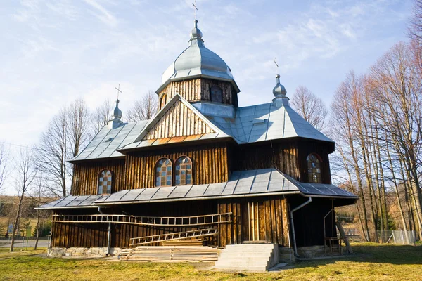 Stará pravoslavná církev v chmiel, Bukovské vrchy — Stock fotografie