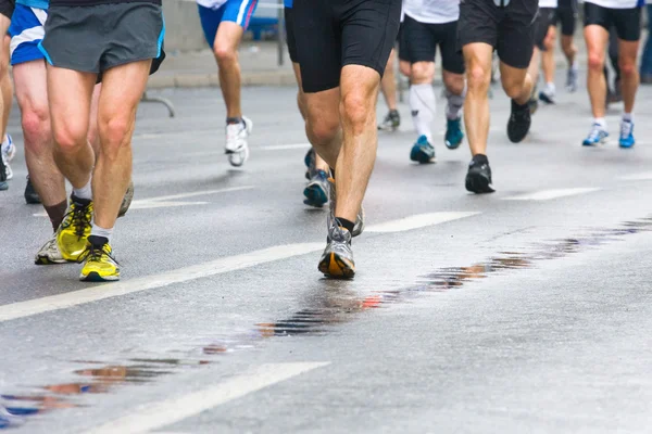 Running in city marathon — Stock Photo, Image