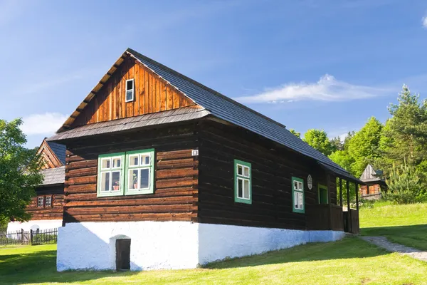 Stara lubovna Burg und ein Freilichtmuseum, Slowakei — Stockfoto