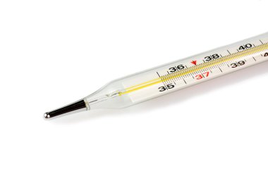 Beyaz arka plan üzerinde izole cam mercury termometre.
