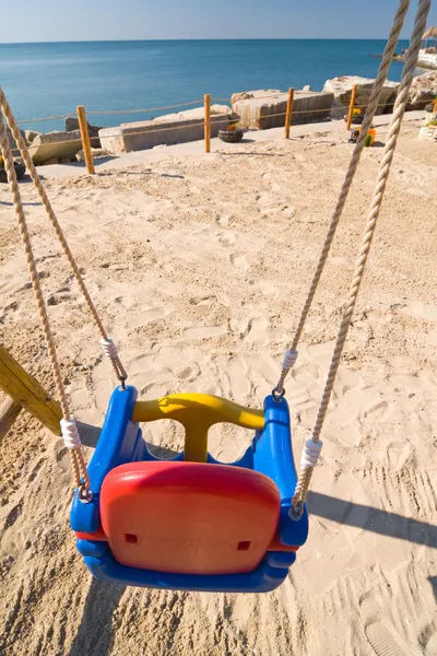 Columpios en la playa — Foto de Stock