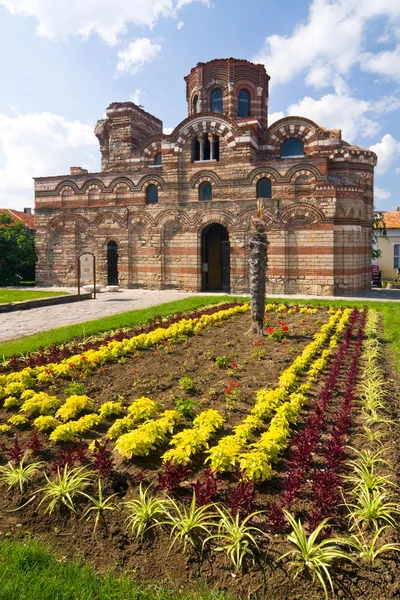 Alte Kirche in Nessebar, Bulgarien. UNESCO-Weltkulturerbe — Stockfoto