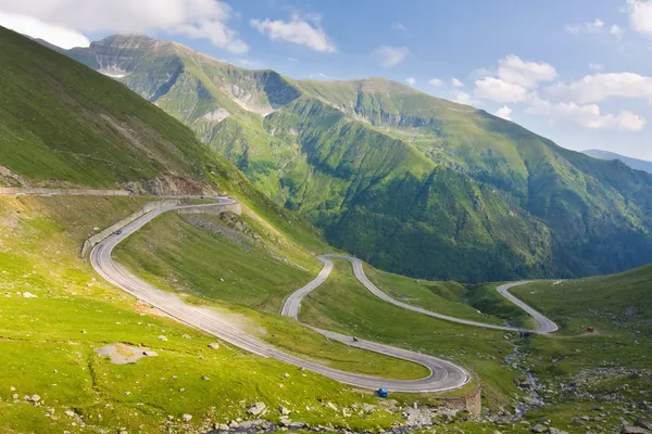 Strada di montagna transfagarasana, Carpazi rumeni — Foto Stock