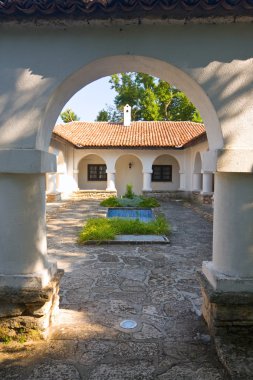 Yüzme havuzlu, balchik, Bulgaristan bahçelerde avlu