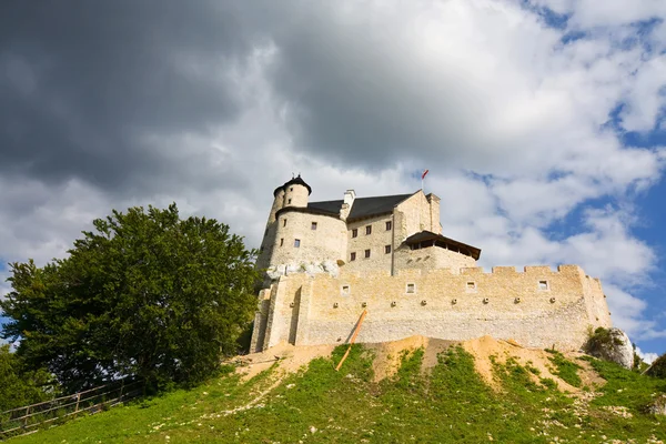 Средневековый замок в Боболице, Польша — стоковое фото