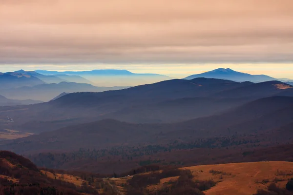 Foggy landscape in Bieszczady Mountains, Poland, Europe — Stock Photo, Image