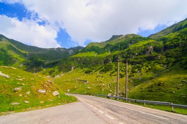 Transfagarasan dağ yolu, Romen Karpatlar 