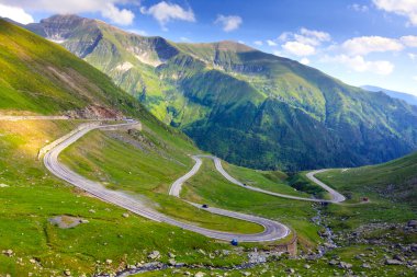 Transfagarasan dağ yolu, Romen Karpatlar 