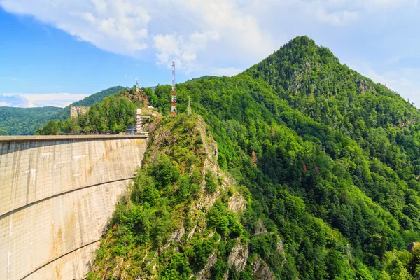 Diga di Vidraru, montagne di Fagaras, Romania — Foto Stock