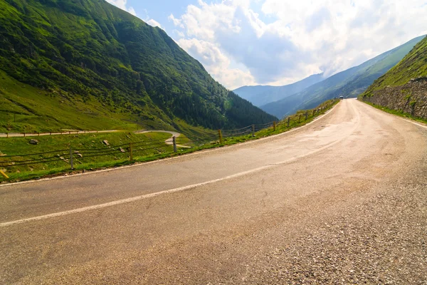 Transfagarasan Mountain Road, Rumänische Karpaten — Stockfoto