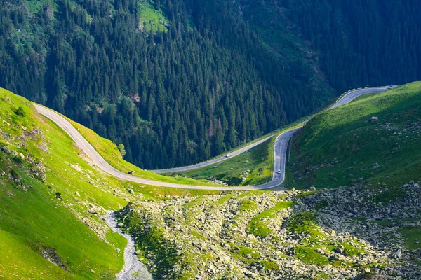 Estrada da montanha Transfagarasan, Cárpatos romenos — Fotografia de Stock