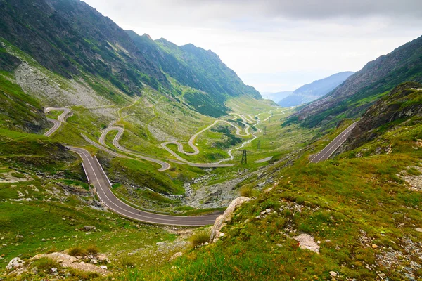 Transfagarasan bergsväg, rumänska Karpaterna — Stockfoto