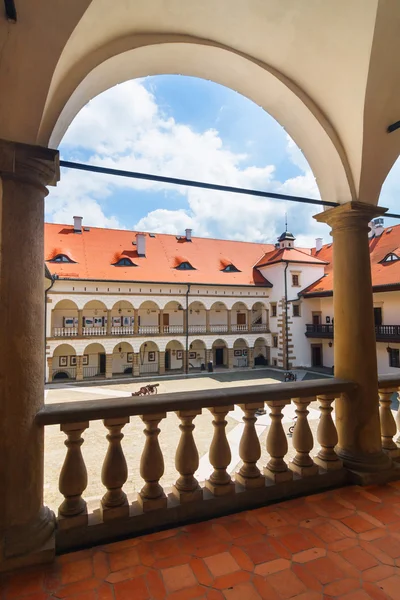 Courtyard of Niepolomice Castle, Poland — Stock Photo, Image