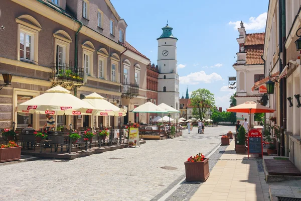 Sandomierz, Polonia - 23 MAGGIO: Sandomierz è conosciuta per il suo centro storico, che è una delle principali attrazioni turistiche. 23 maggio 2014. Sandomierz, Polonia . — Foto Stock