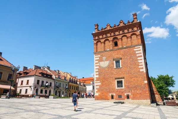 Sandomierz, Polonia - 23 DE MAYO: Sandomierz es conocida por su casco antiguo, que es una de las principales atracciones turísticas. 23 de mayo de 2014. Sandomierz, Polonia . — Foto de Stock