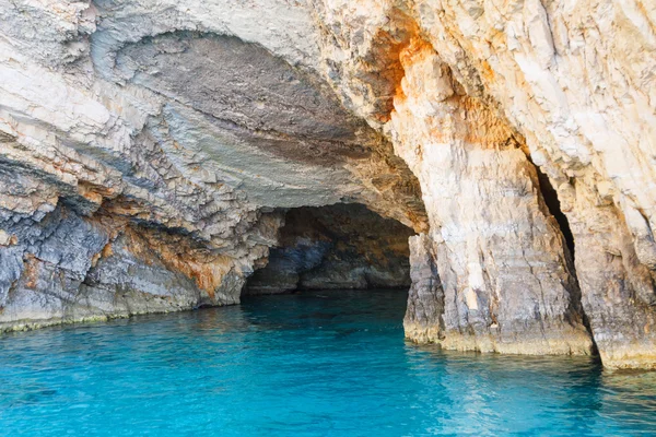 Keri jaskinie na wyspie zakynthos, Grecja — Zdjęcie stockowe