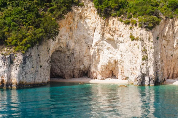 Keri jaskinie na wyspie zakynthos, Grecja — Zdjęcie stockowe