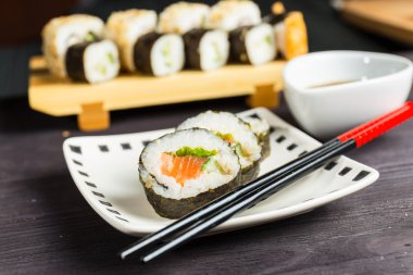 Japon deniz ürünleri suşisi. 