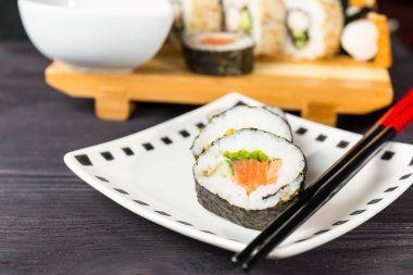 Japon deniz ürünleri suşisi. 