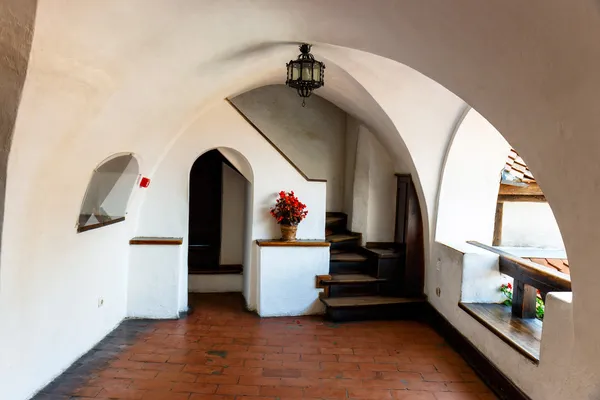 Interior of Medieval Castle of Bran also known for the myth of Dracula. — Stock Photo, Image